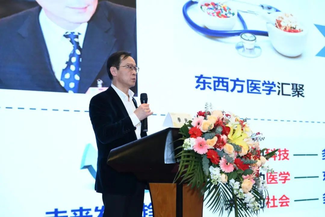 會(huì)議動(dòng)態(tài)｜云南省非酒精性脂肪性肝病學(xué)術(shù)聯(lián)盟成立暨病證結(jié)合NAFLD整合管理策略大型隊(duì)列戰(zhàn)略性創(chuàng)新合作項(xiàng)目啟動(dòng)會(huì)圓滿召開(kāi)